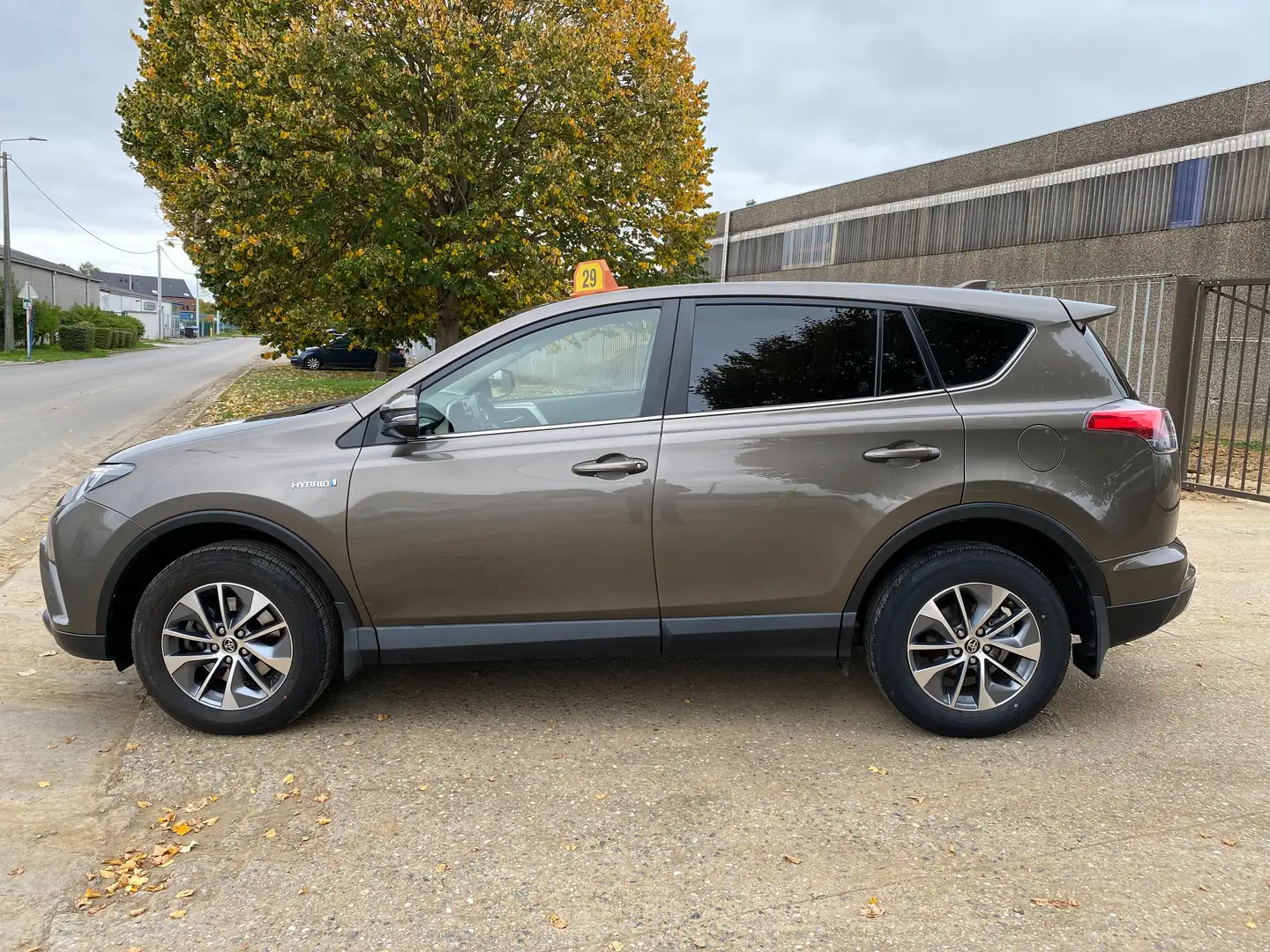 Toyota RAV 4 RAV4 Hybrid 2.5i 2WD Comfort CVT Brons - 2