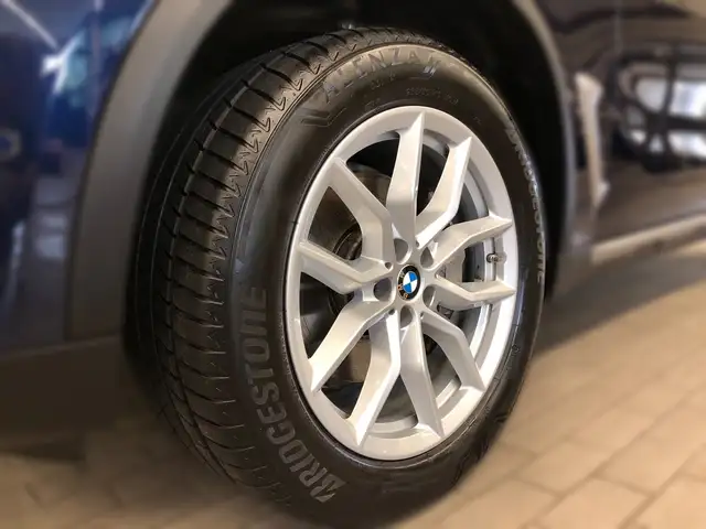 BMW X5 X5 view 3