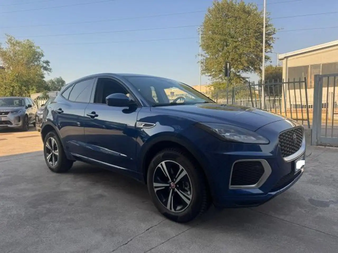 Jaguar E-Pace 1.5 I3 PHEV 300 CV AWD Auto R-Dynamic S, миниатюра 3