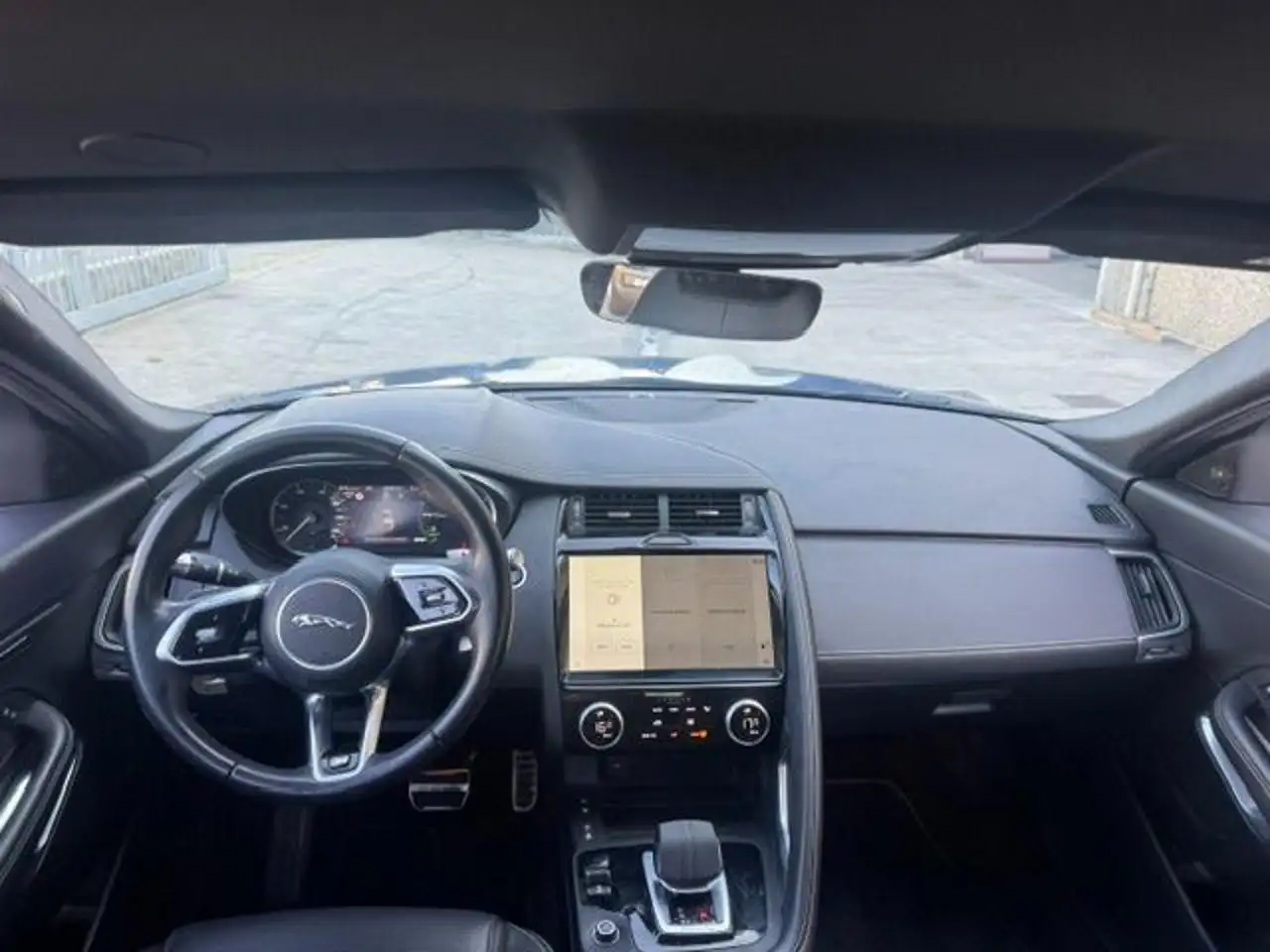 Jaguar E-Pace 1.5 I3 PHEV 300 CV AWD Auto R-Dynamic S, миниатюра 8