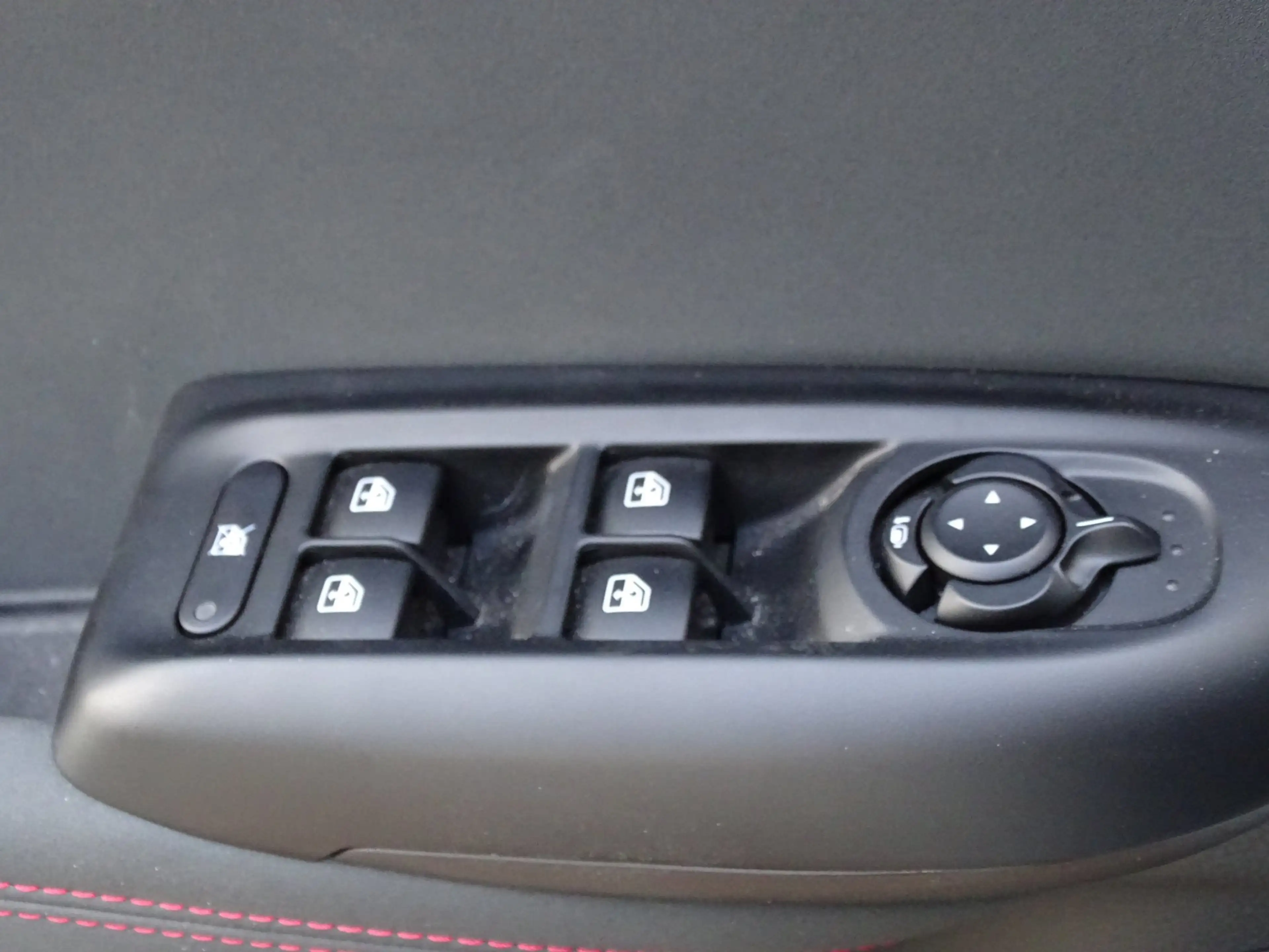 Alfa Romeo Tonale 1.3T PHEV Veloce — photo 28