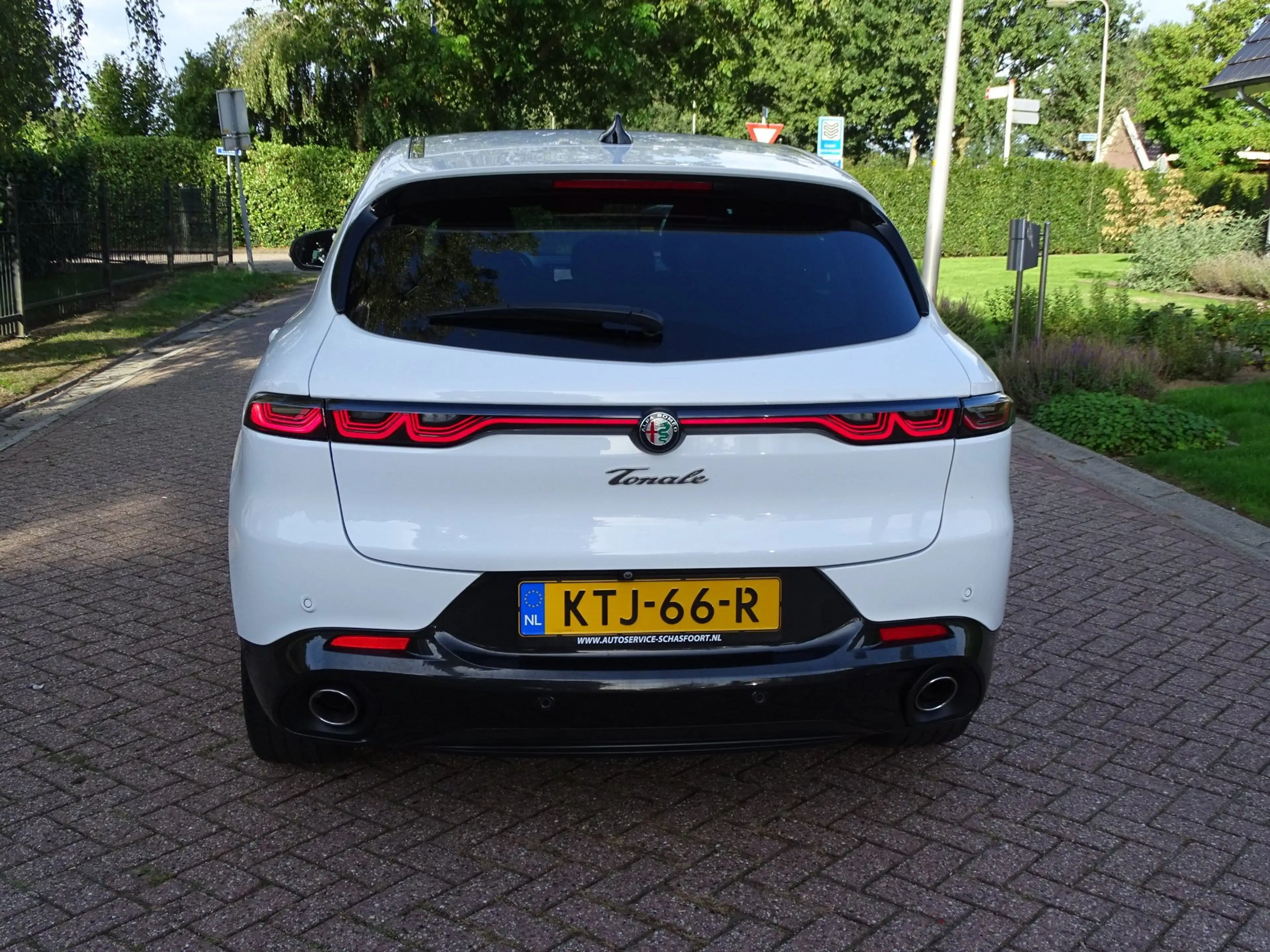 Alfa Romeo Tonale 1.3T PHEV Veloce — photo 6