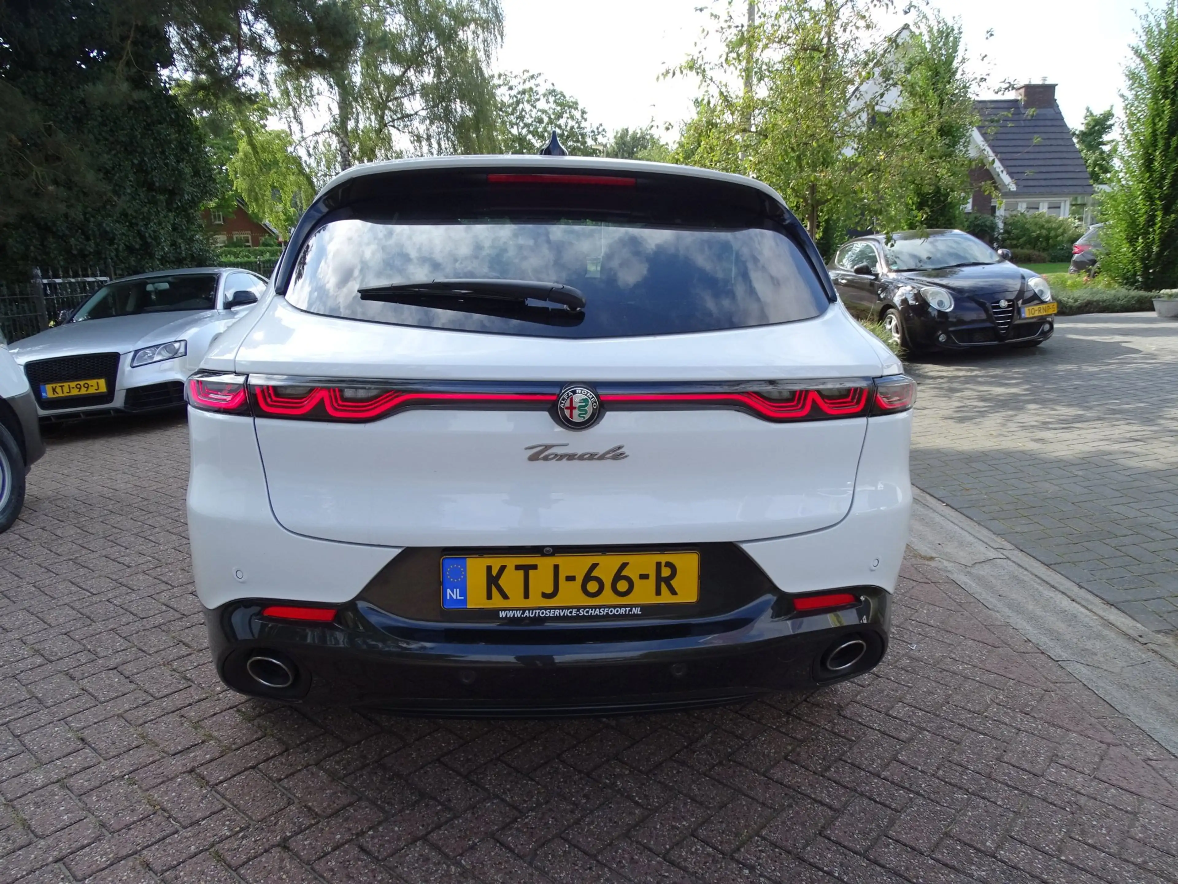 Alfa Romeo Tonale 1.3T PHEV Veloce — photo 10
