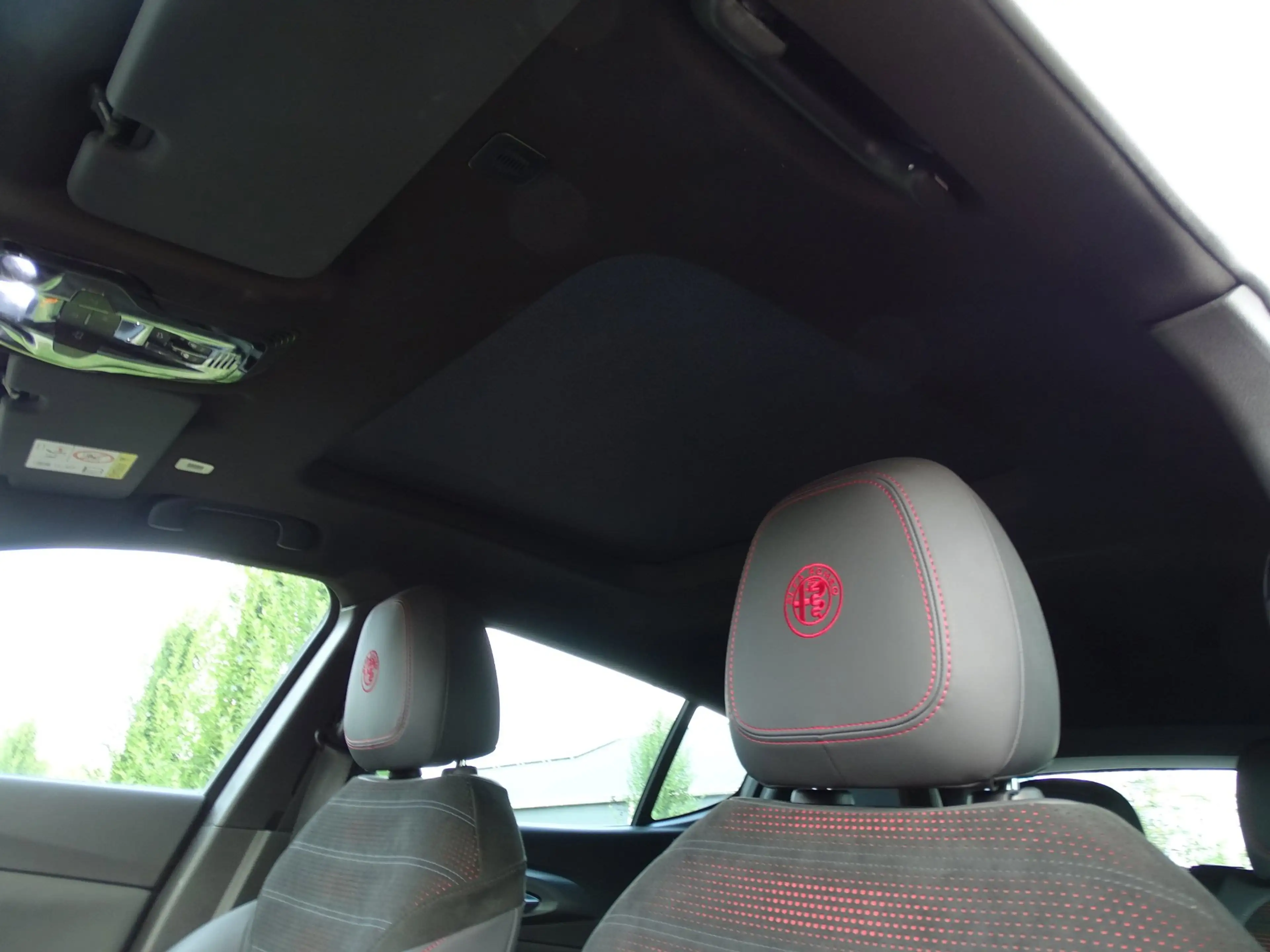 Alfa Romeo Tonale 1.3T PHEV Veloce — photo 25