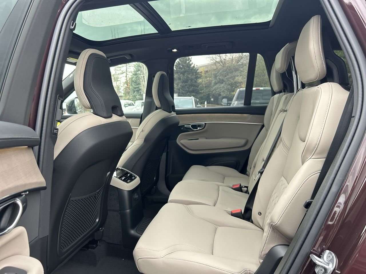 2026 Volvo XC90 Plus 7-Seater (Dark Theme) Rear Camera Washer | Ha thumb 31