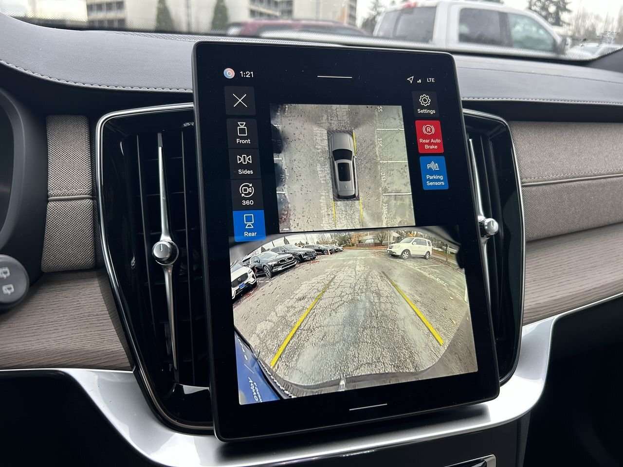 2026 Volvo XC90 Plus 7-Seater (Dark Theme) Rear Camera Washer | Ha thumb 25
