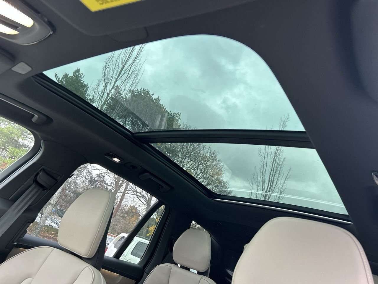 2026 Volvo XC90 Plus 7-Seater (Dark Theme) Rear Camera Washer | Ha thumb 30