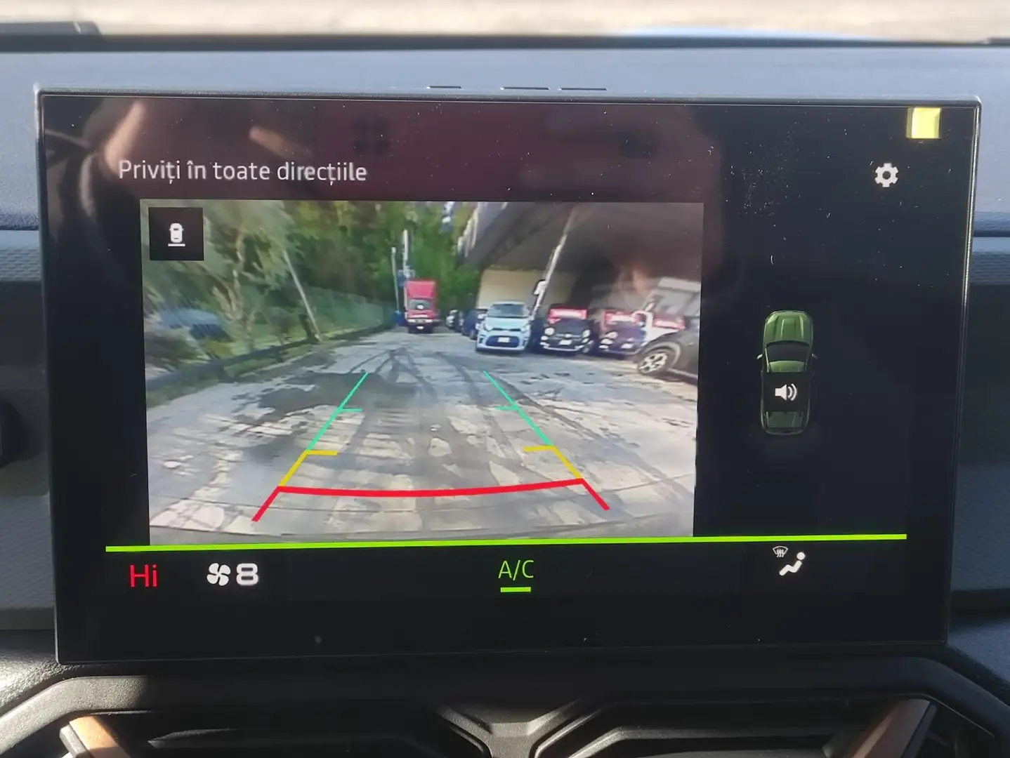 Dacia Duster ECO-G 100CV EXTREME Grijs - 2