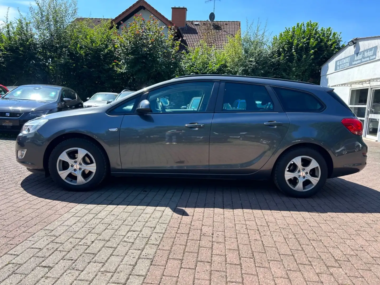 Opel Astra J ST Design Edition *Navi*Klima* Grigio - 2