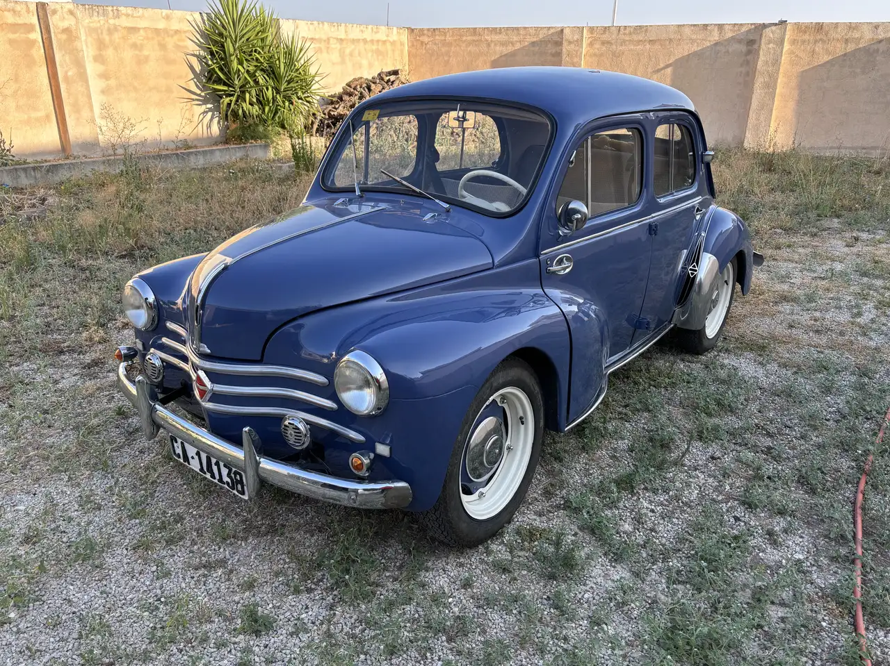 Renault R-4CV Del 1958 Totalmente Restaurado ITV Al Dia, foto 2