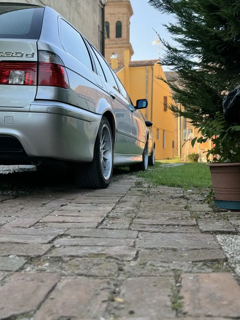 BMW 530 530d Touring Platinum Argento - 2