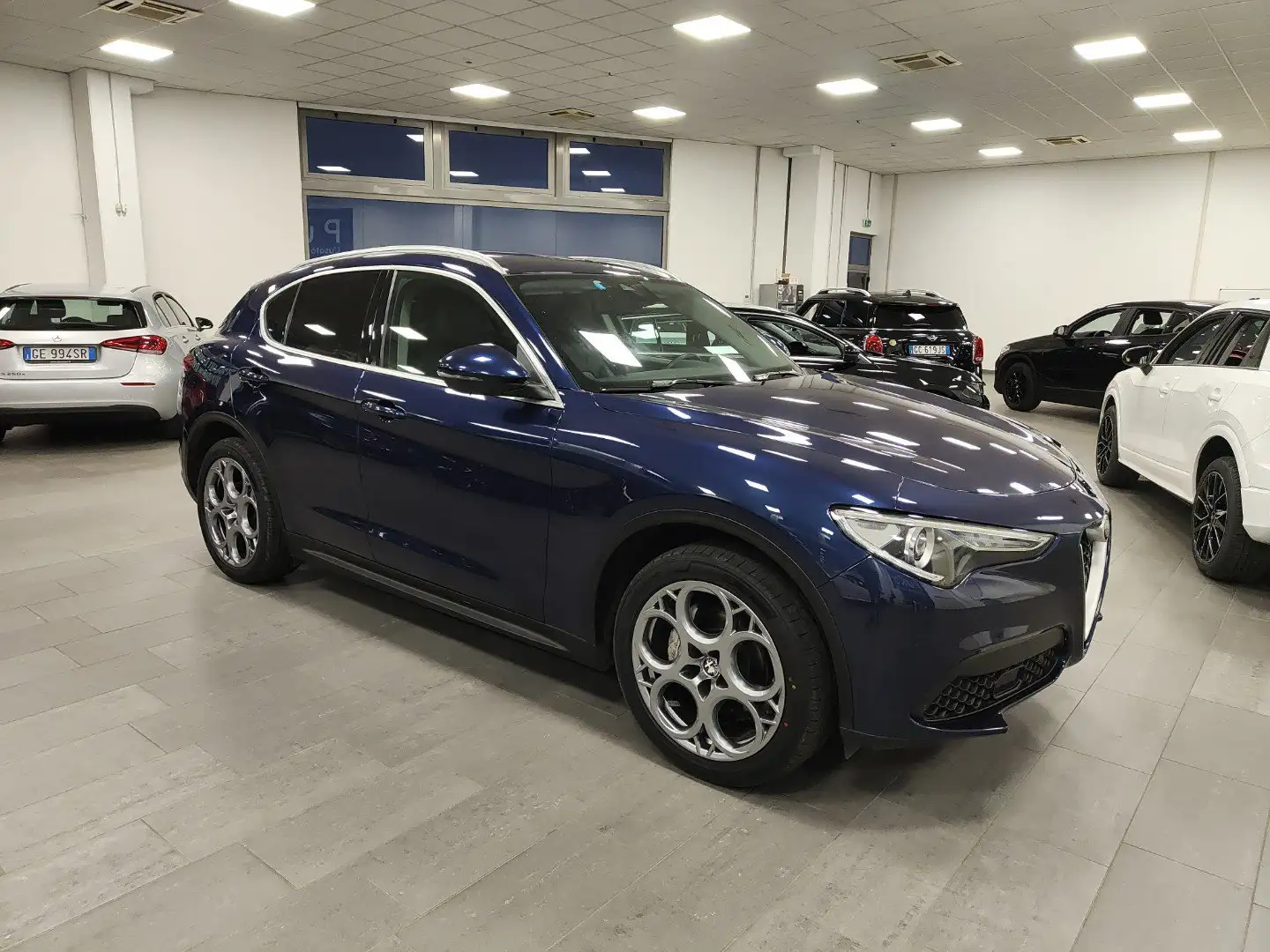 Alfa Romeo Stelvio 2.0 Turbo 200cv Q4 AT8 Pelle Navi Xeno Cerchi 20” Blauw - 2