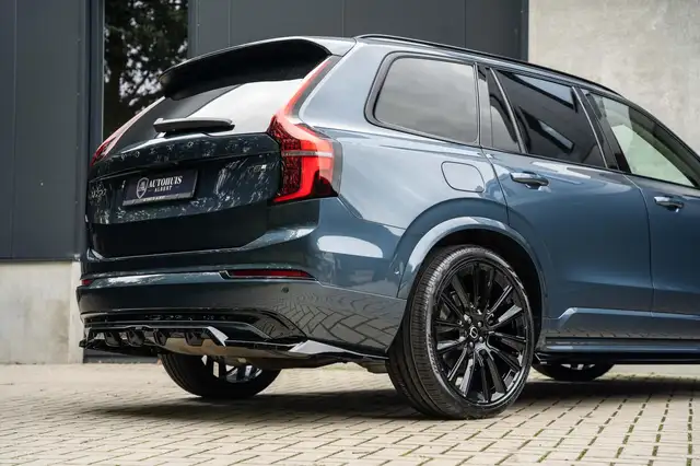 Volvo XC90 view 21