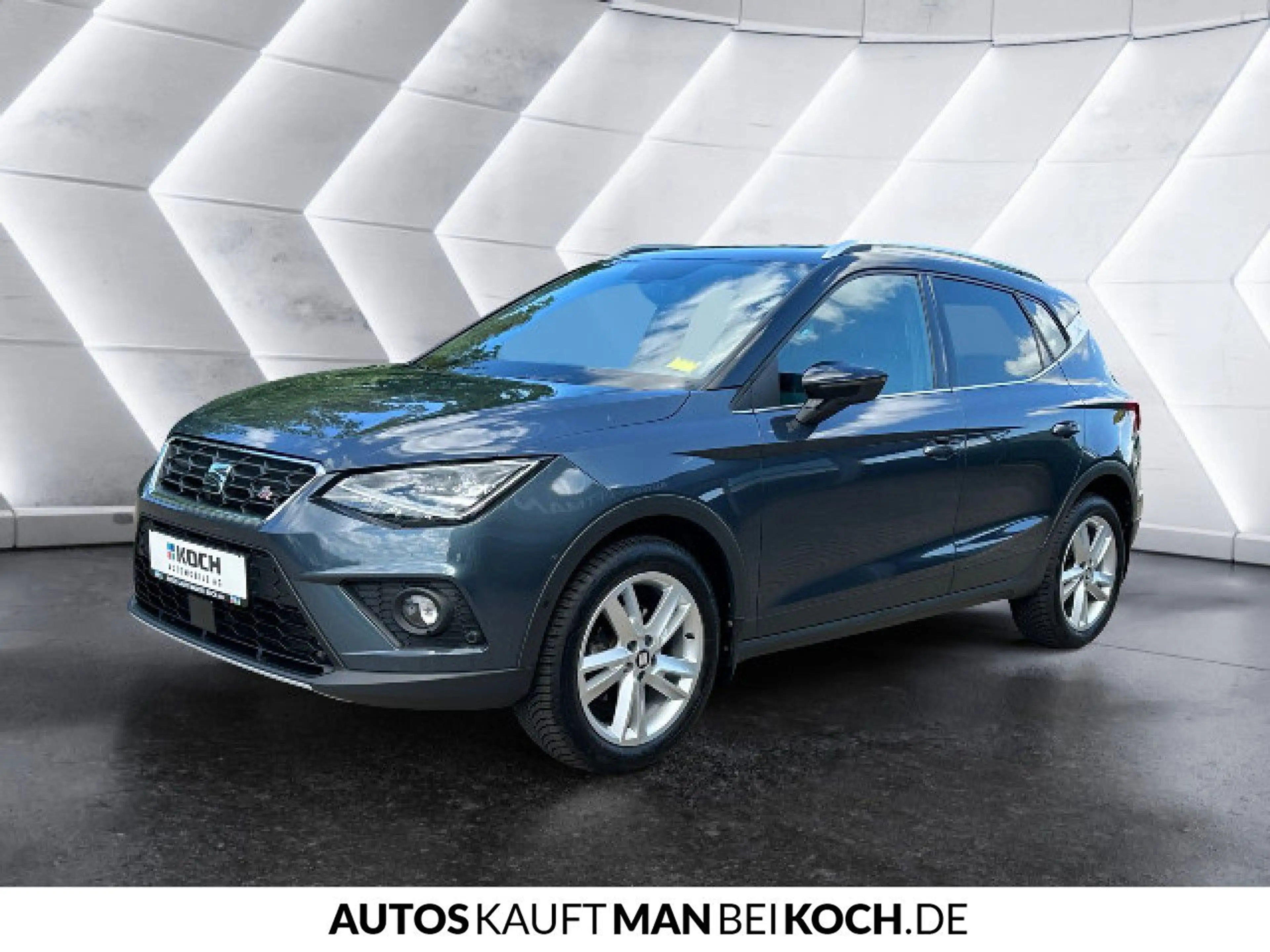SEAT Arona 1.5 TSI FR 6GANG LED PDC KLIMA NAVI — photo 3