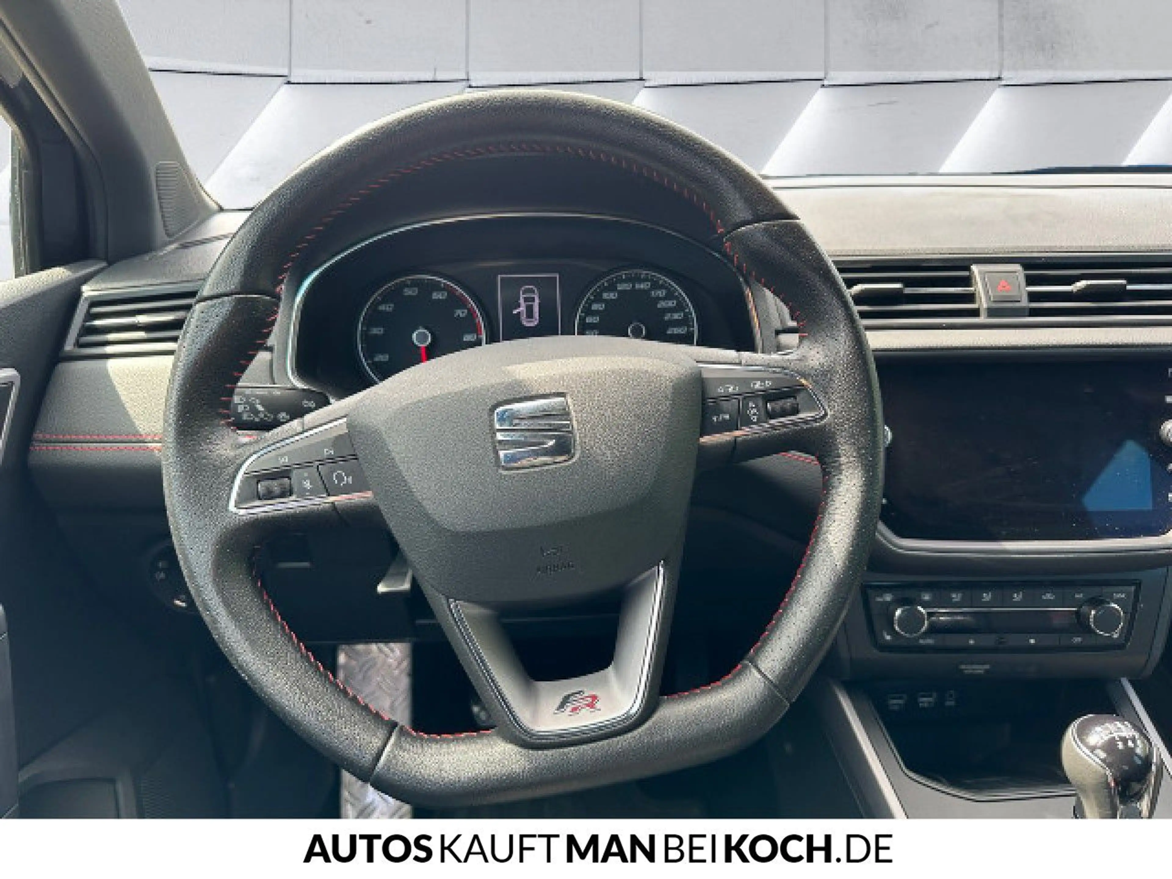 SEAT Arona 1.5 TSI FR 6GANG LED PDC KLIMA NAVI — photo 10
