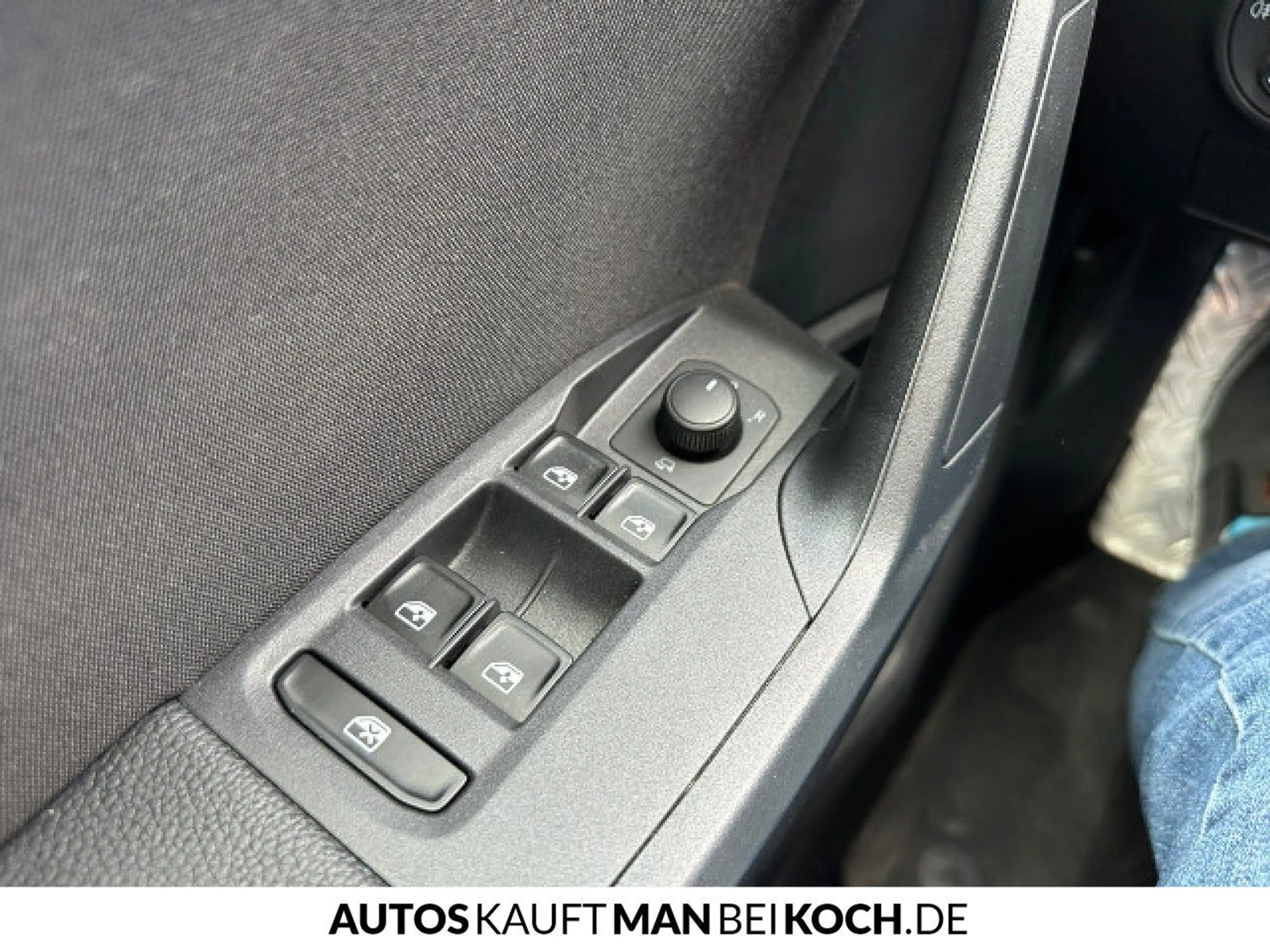 SEAT Arona 1.5 TSI FR 6GANG LED PDC KLIMA NAVI — photo 14