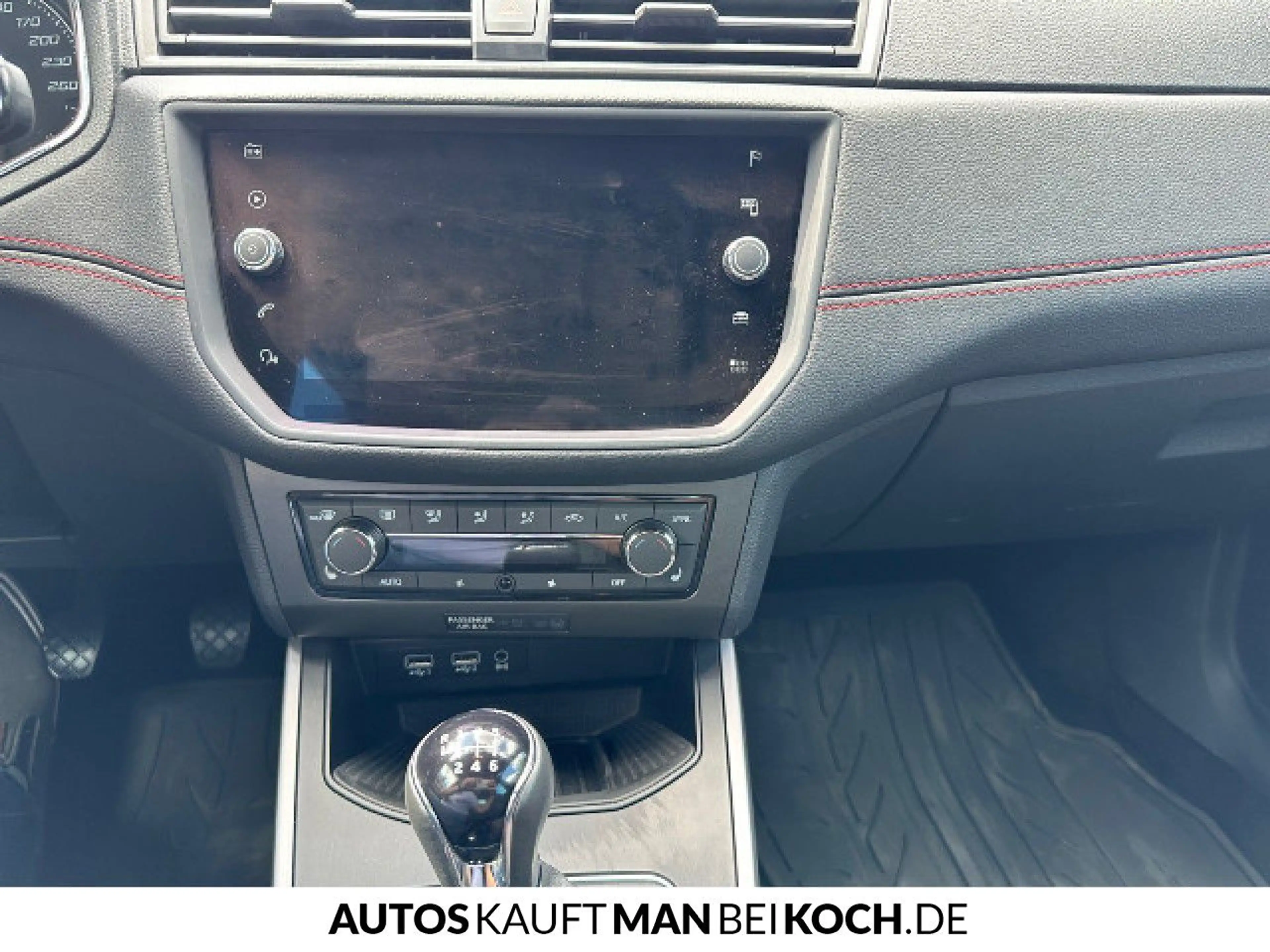 SEAT Arona 1.5 TSI FR 6GANG LED PDC KLIMA NAVI — photo 11