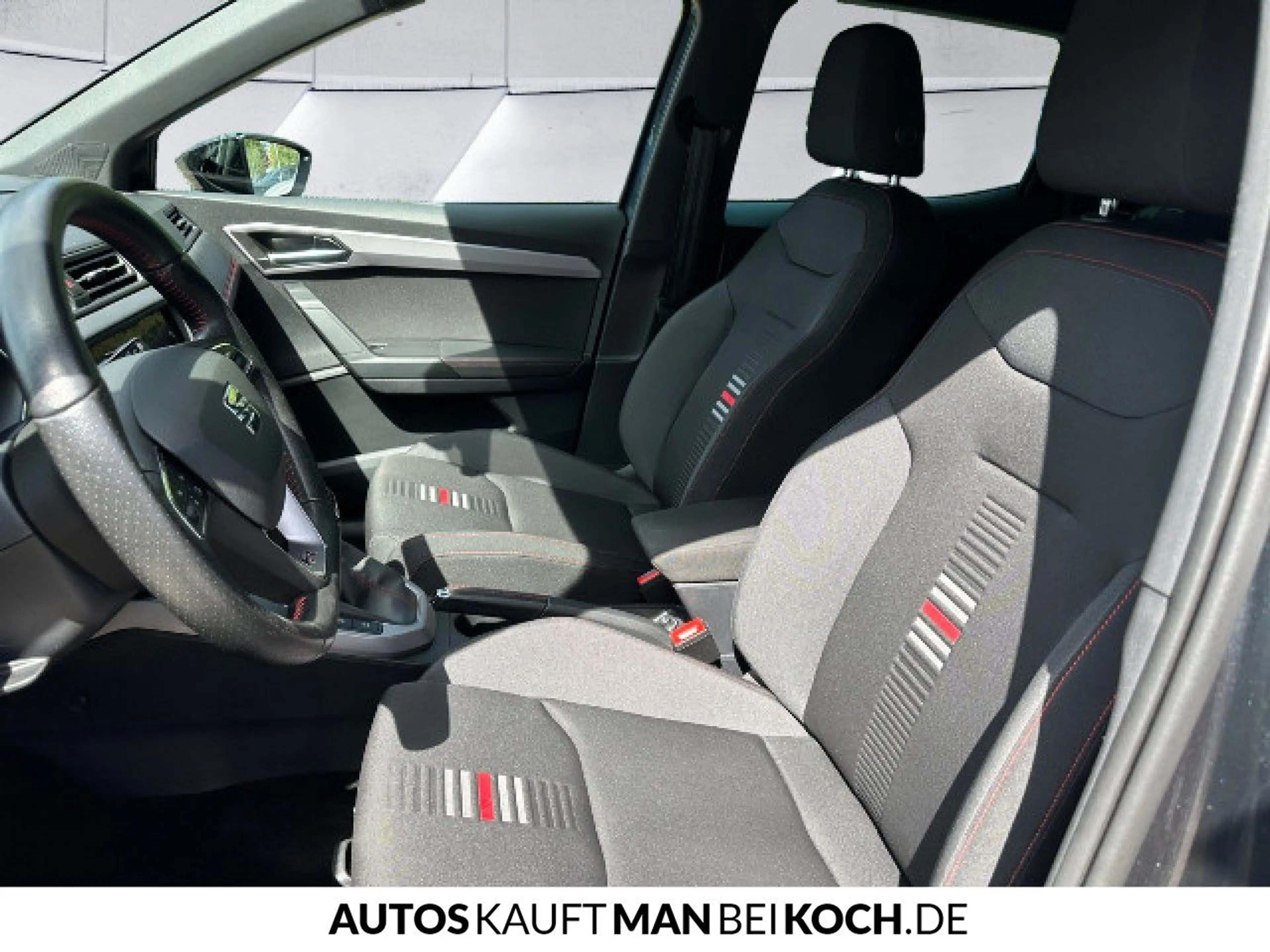 SEAT Arona 1.5 TSI FR 6GANG LED PDC KLIMA NAVI — photo 7