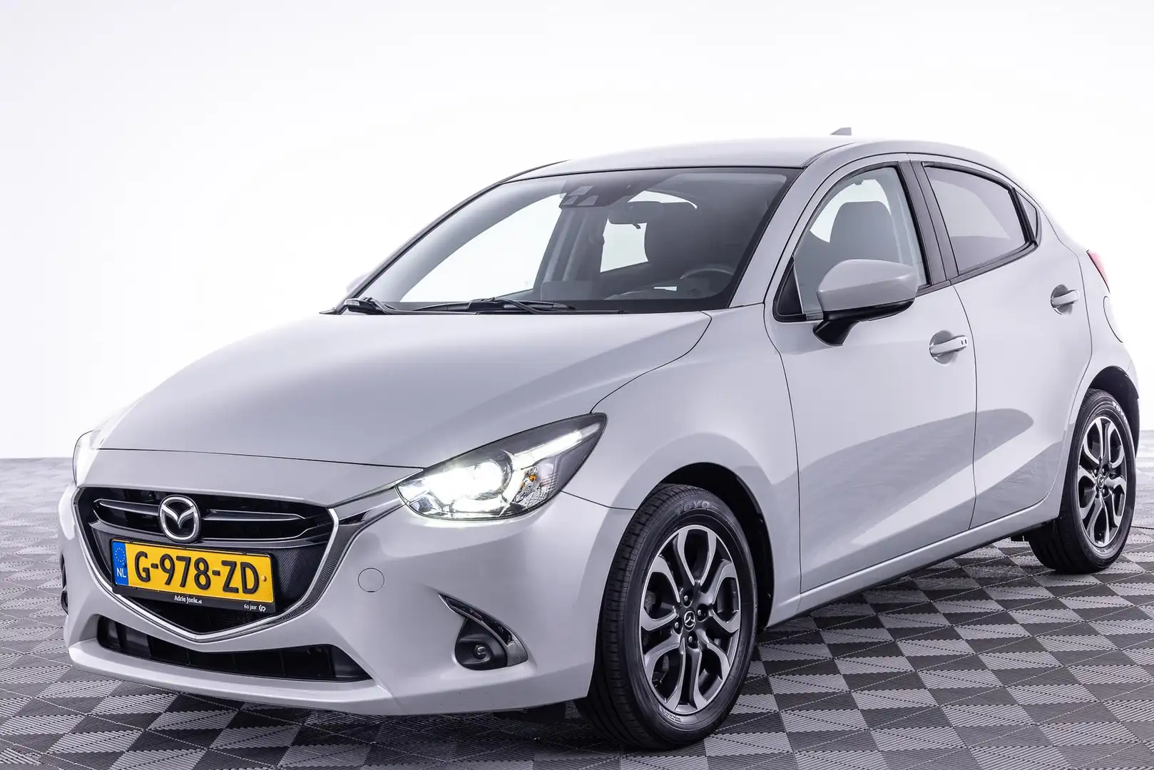 Mazda 2 1.5 Skyactiv-G GT-M | APPLE CARPLAY | HEAD UP | DO Wit - 2
