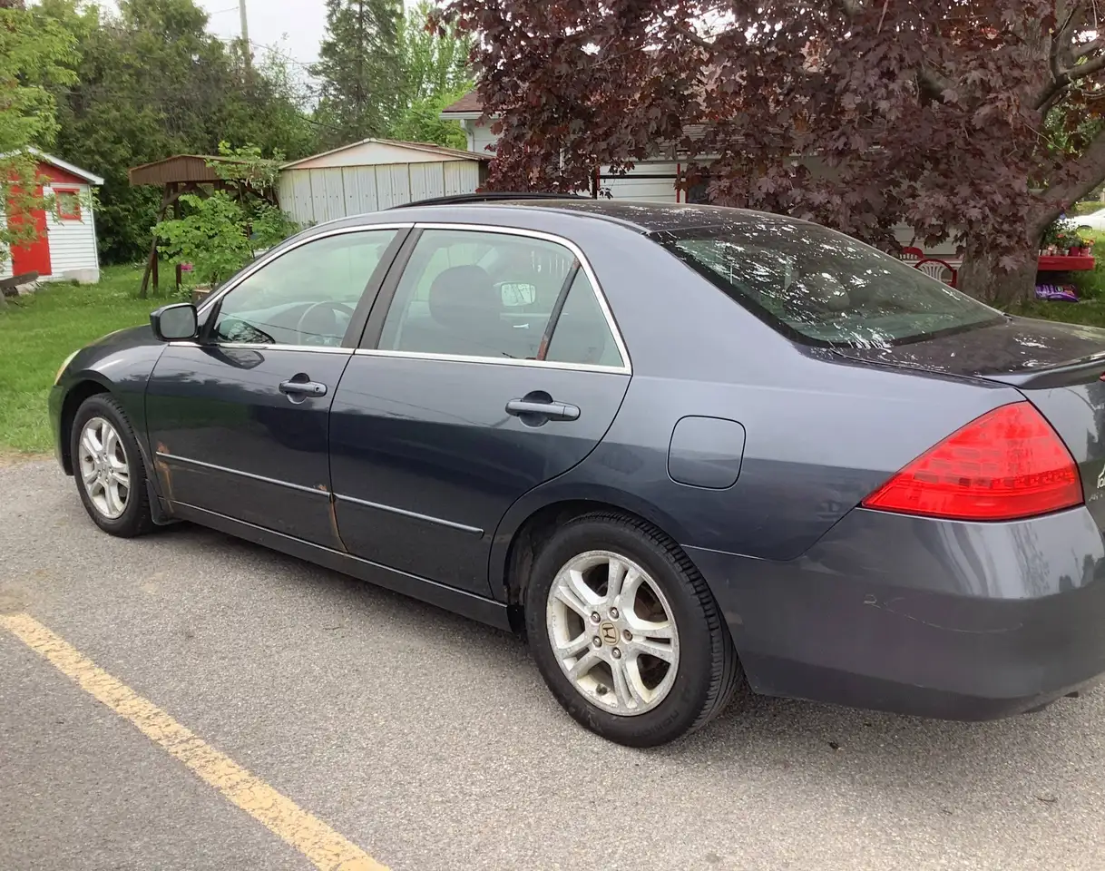 Honda Accord снимка Honda Accord