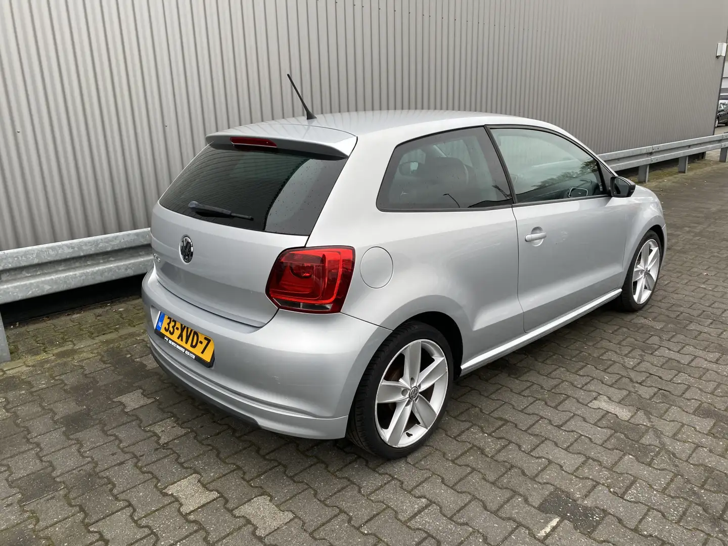 Volkswagen Polo 1.2 Easyline A/C, CC, LM, nw. APK – Inruil Mogelij Gris - 2