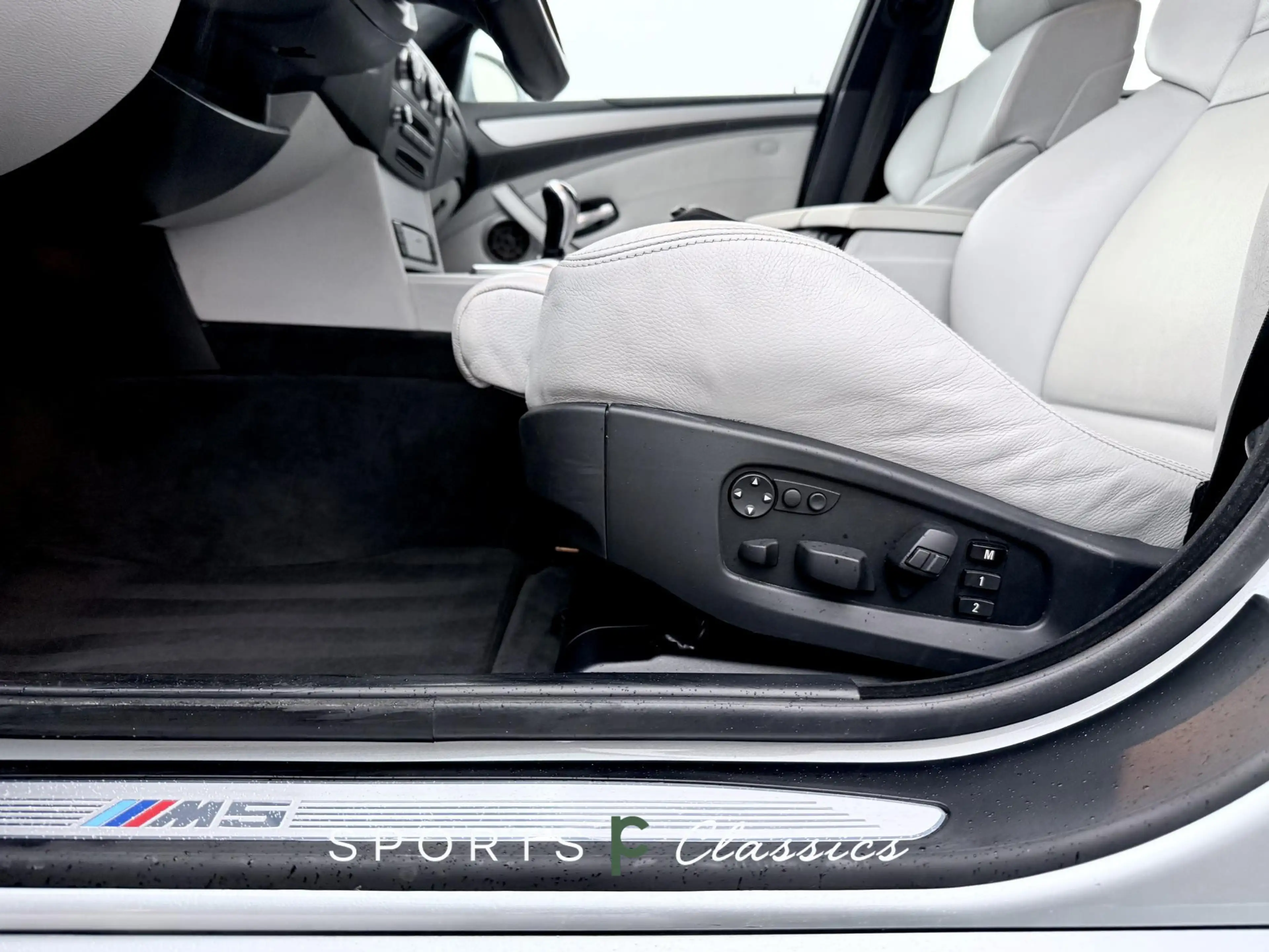 BMW M5 5-serie Touring Volleder l Softclose l Origineel l — photo 14