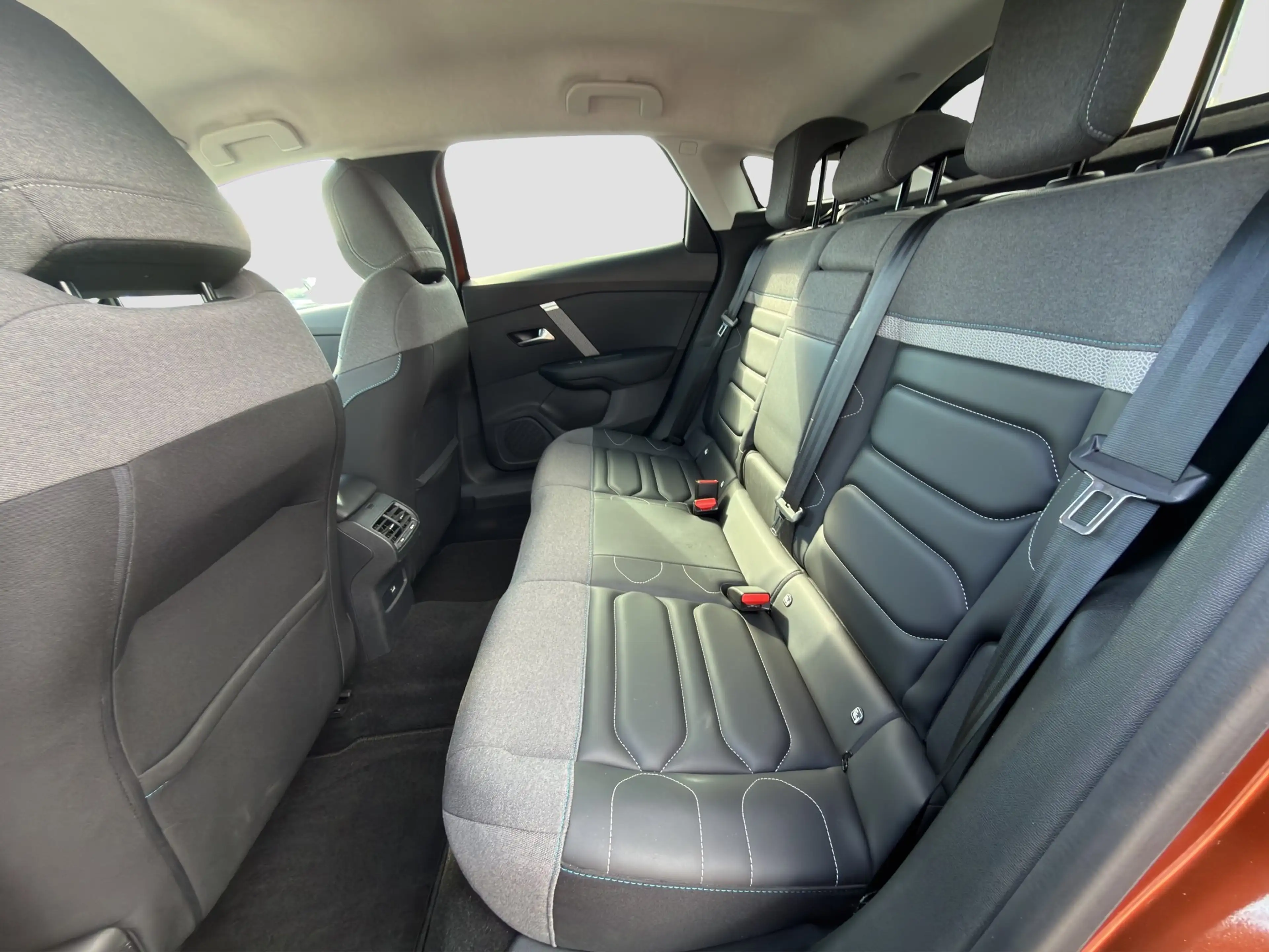 Citroen C4 1.5 BlueHDI 130 Shine — photo 10