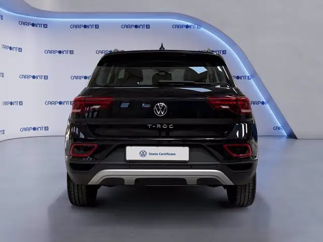 Volkswagen T-Roc view 5