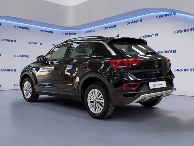 Volkswagen T-Roc view 4