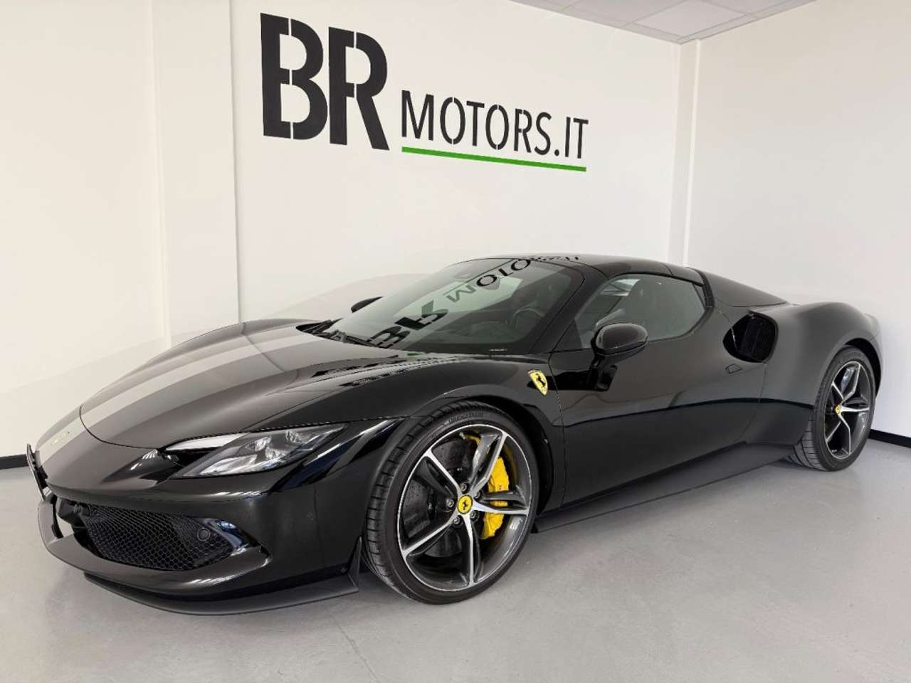 Ferrari 296 GTS  "IVA ESPOSTA"