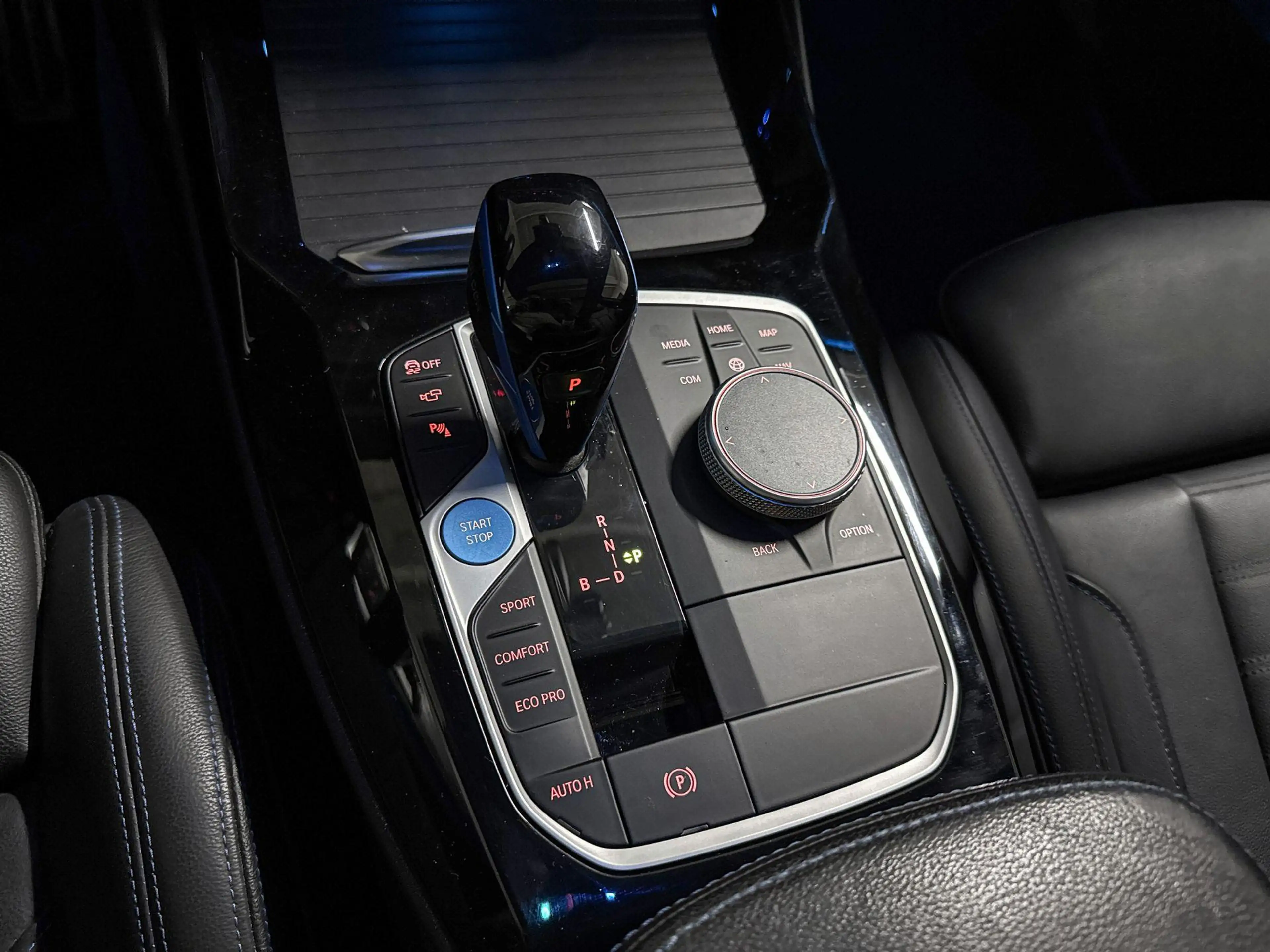 BMW iX3 High Executive | Head-up Display | Harman/Kardon | — photo 15