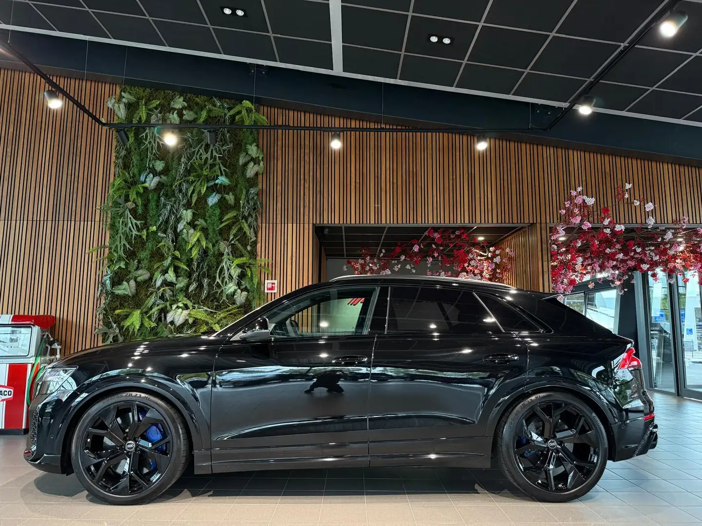 Audi RS Q8 4.0 TFSI 600pk Q RS Dynamic+ CarbonCB B&O Pano Zwart - 2
