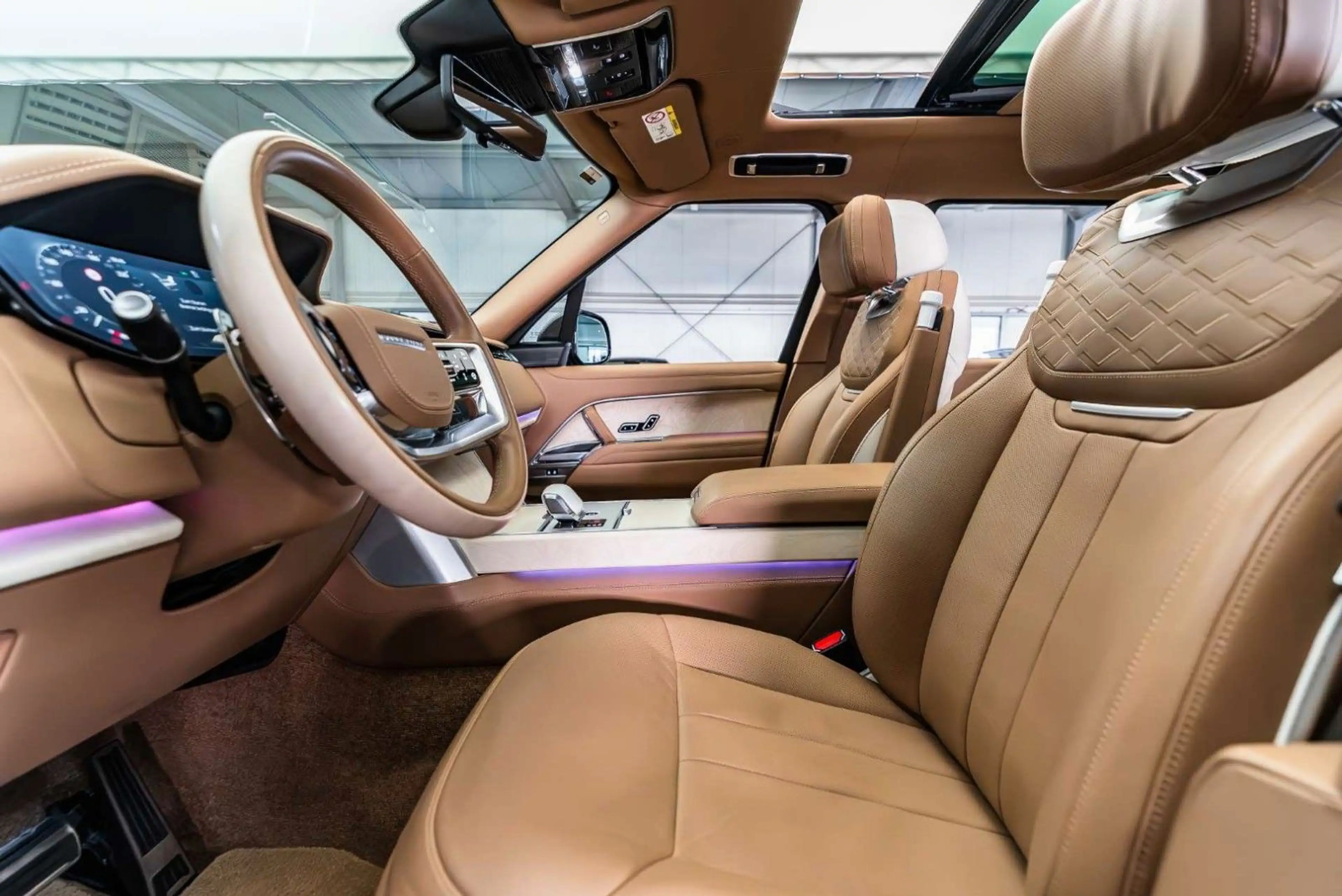 Land Rover Range Rover P615 SV / SV Serenity / SVO Colour — photo 3