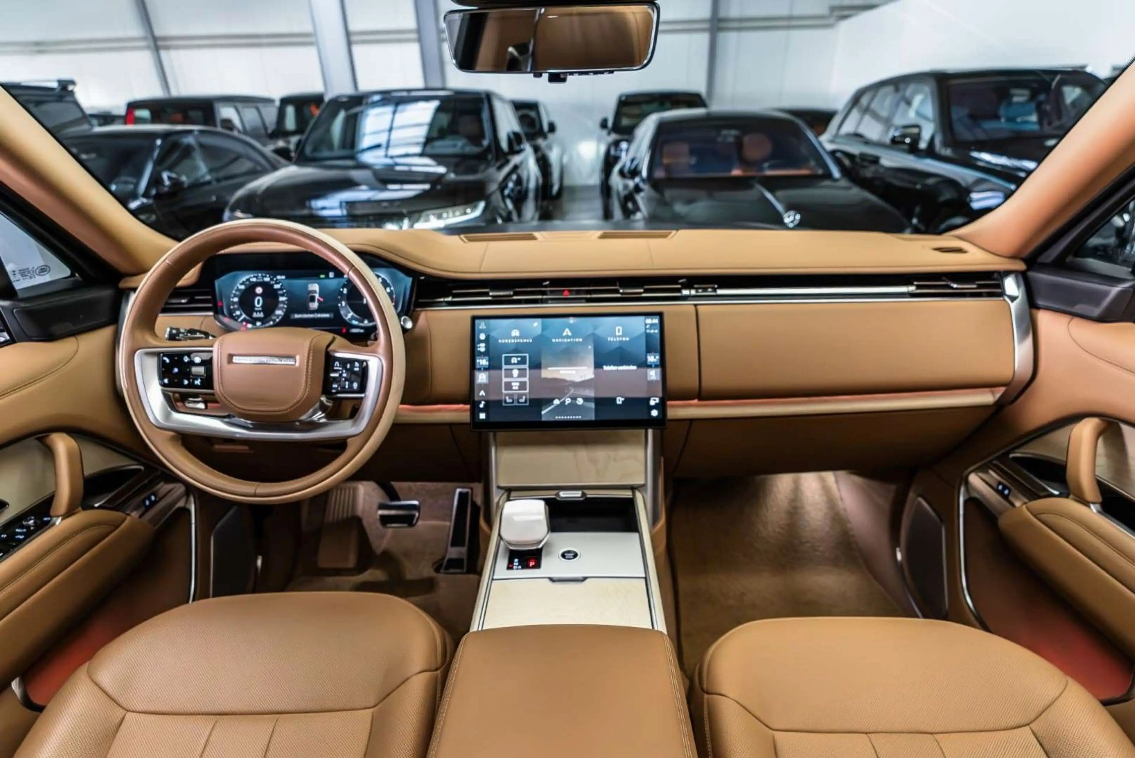 Land Rover Range Rover P615 SV / SV Serenity / SVO Colour — photo 2