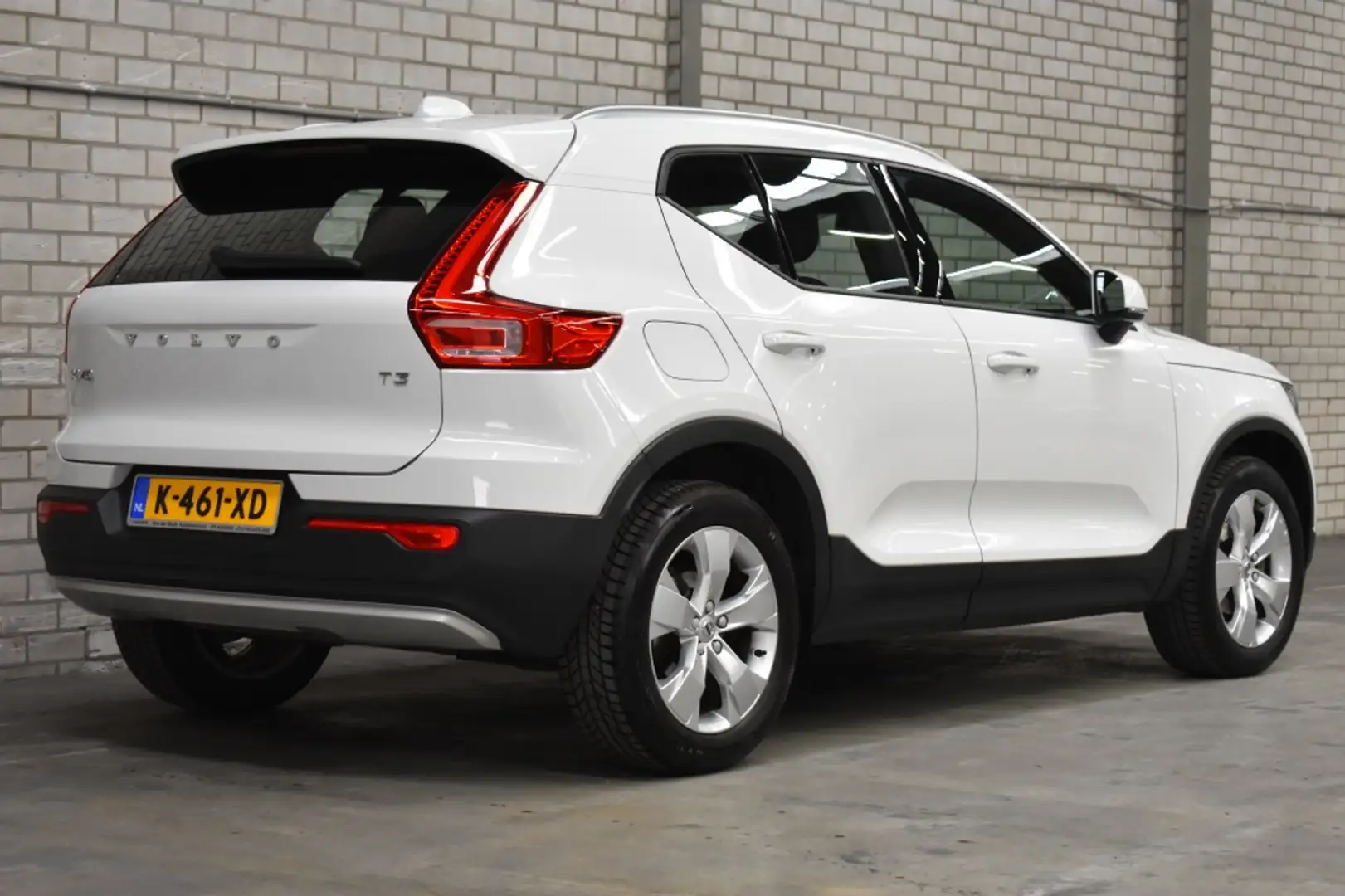 Volvo XC40 T3 163PK Business Pro | Park Assist | BLIS | Achte Bianco - 2