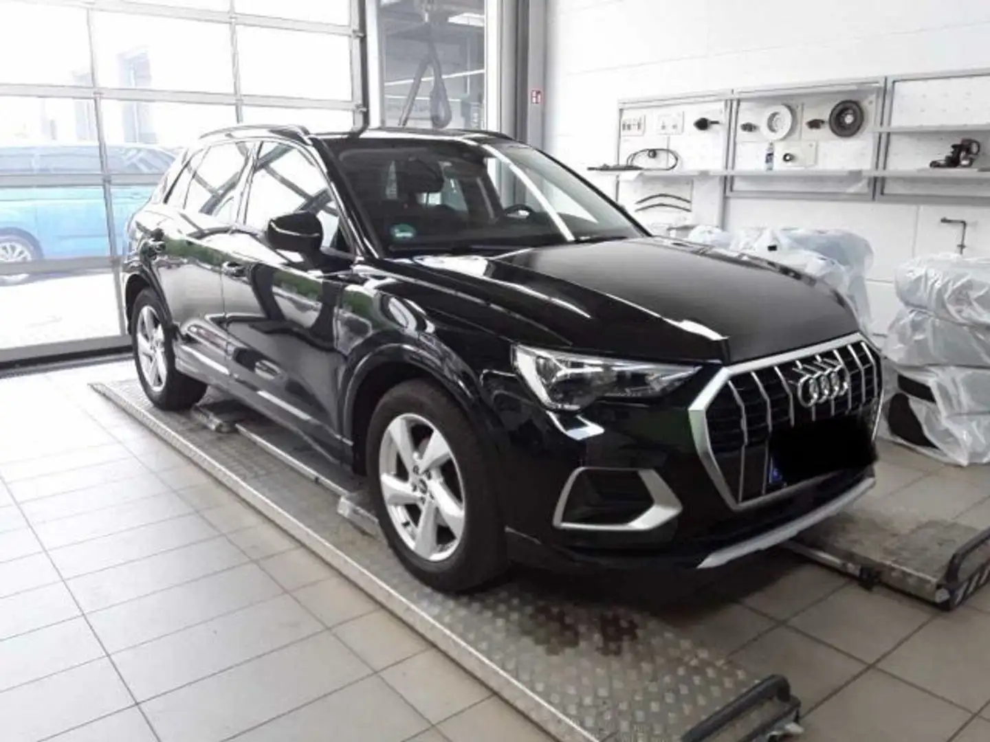 Audi Q3 advanced 35 TDI 110(150) kW(PS) S tronic Zwart - 2