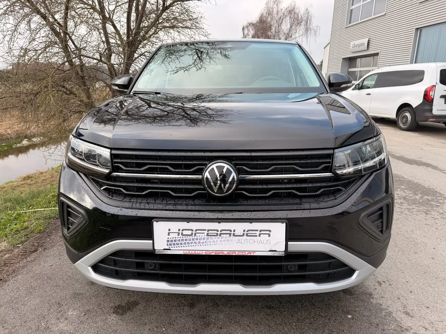Volkswagen T-Cross 4Me TSI Schwarz - 2
