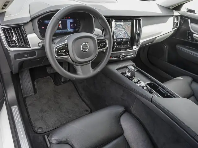 Volvo V90 view 10