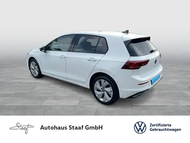 Volkswagen Golf view 3