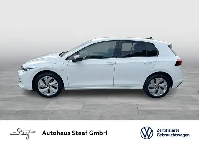 Volkswagen Golf view 2