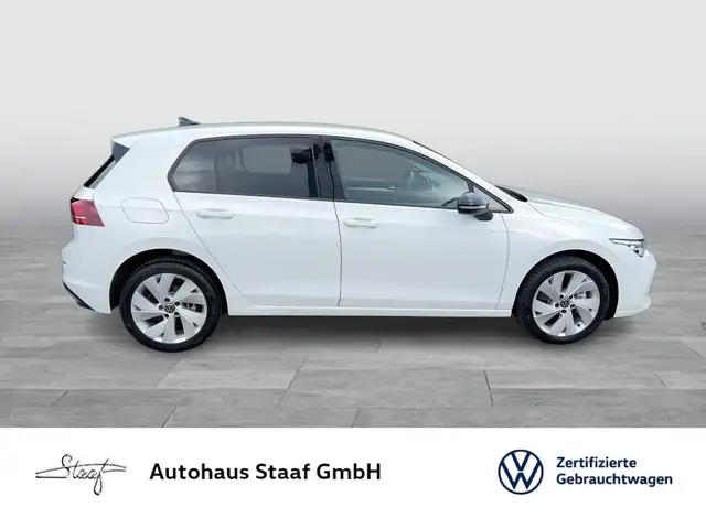 Volkswagen Golf view 6