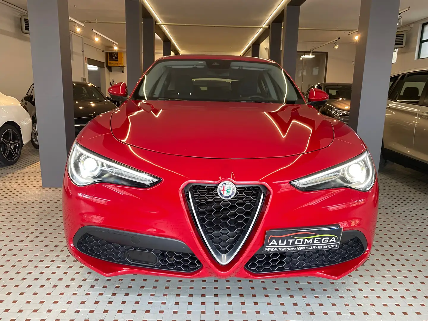 Alfa Romeo Stelvio 2.2 Aziendale Cinghia Ok 190cv auto Rosso - 2