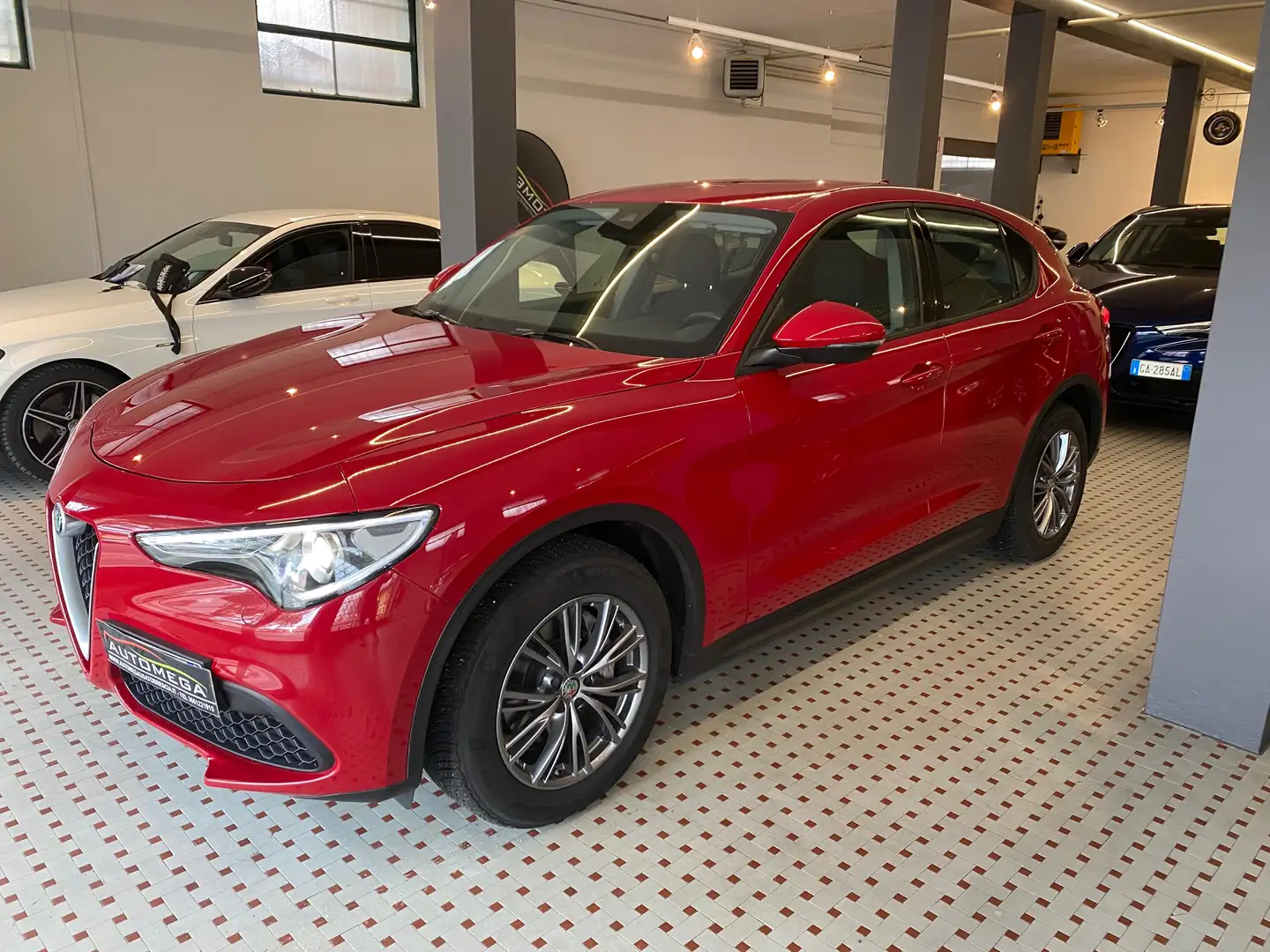 Alfa Romeo Stelvio 2.2 Aziendale Cinghia Ok 190cv auto Rosso - 1
