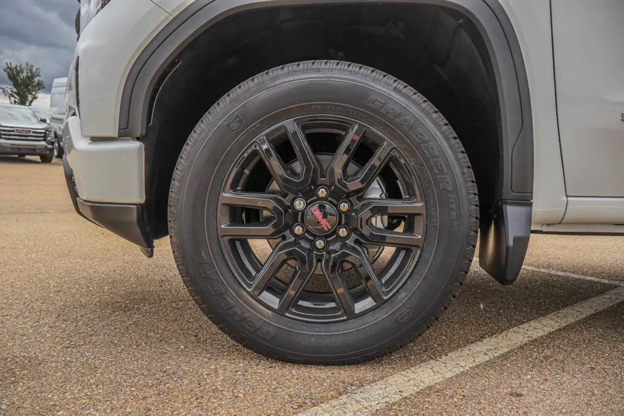 GMC Sierra 1500 снимка GMC Sierra 1500