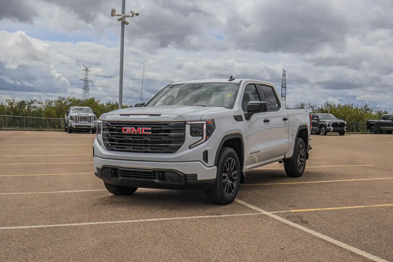 GMC Sierra 1500 снимка GMC Sierra 1500