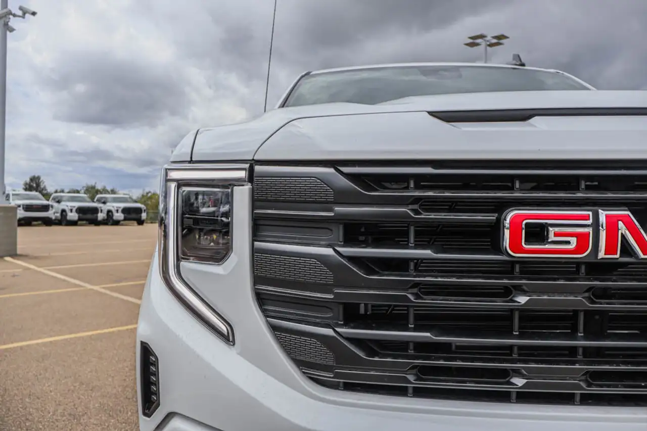 GMC Sierra 1500 снимка GMC Sierra 1500