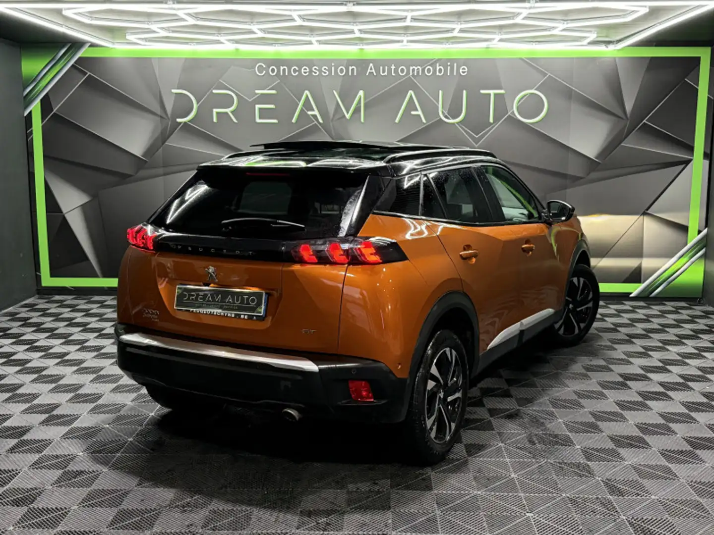 Peugeot 2008 1.5 BLUEHDI 130CH S\u0026S GT EAT8 125G Orange - 2