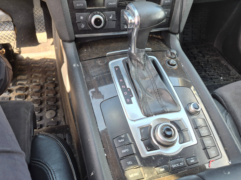 Audi Q7 3.0 TDI quattro (180kW) — photo 6