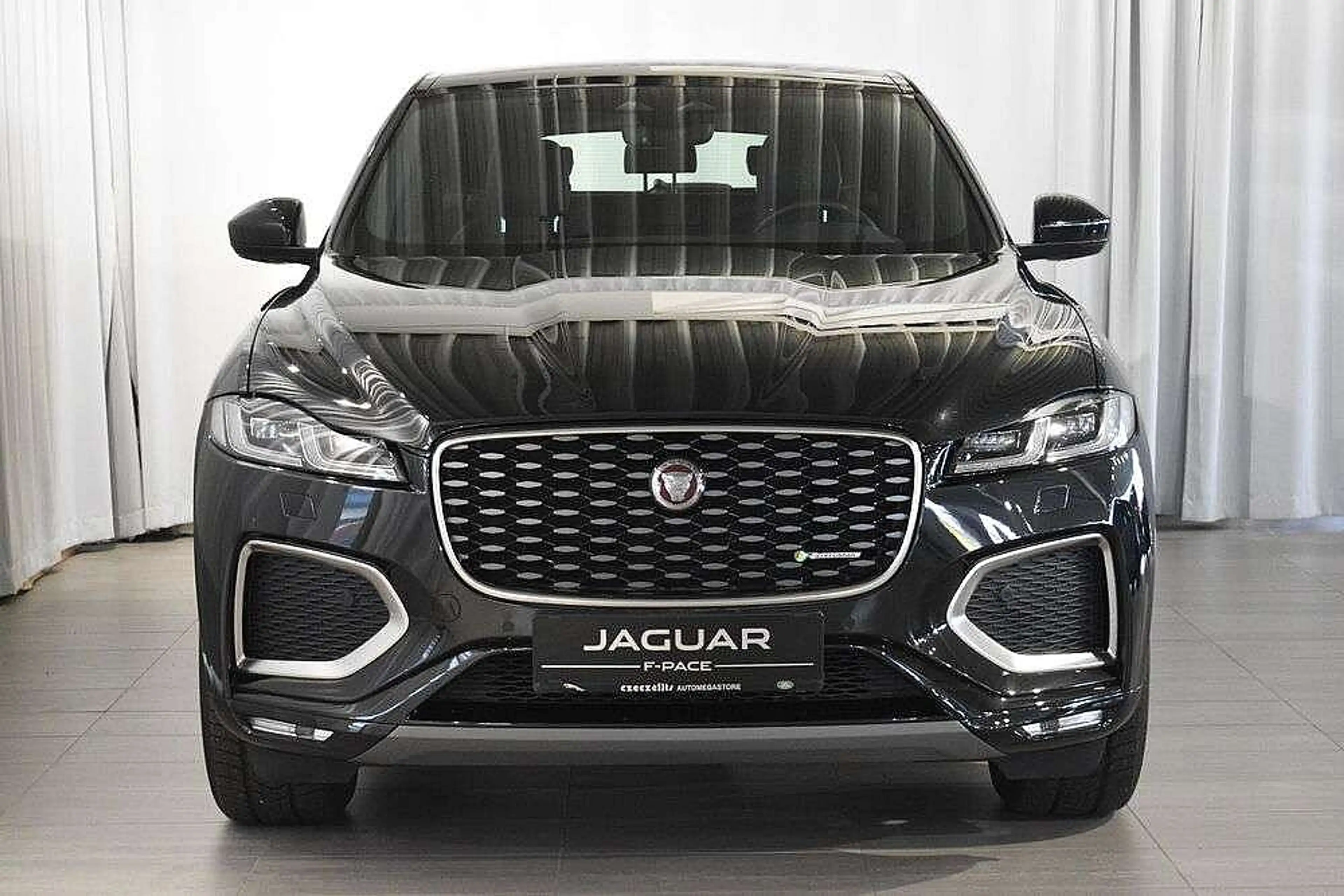 Jaguar F-Pace R-Dynamic S D200 AWD Aut. — photo 3