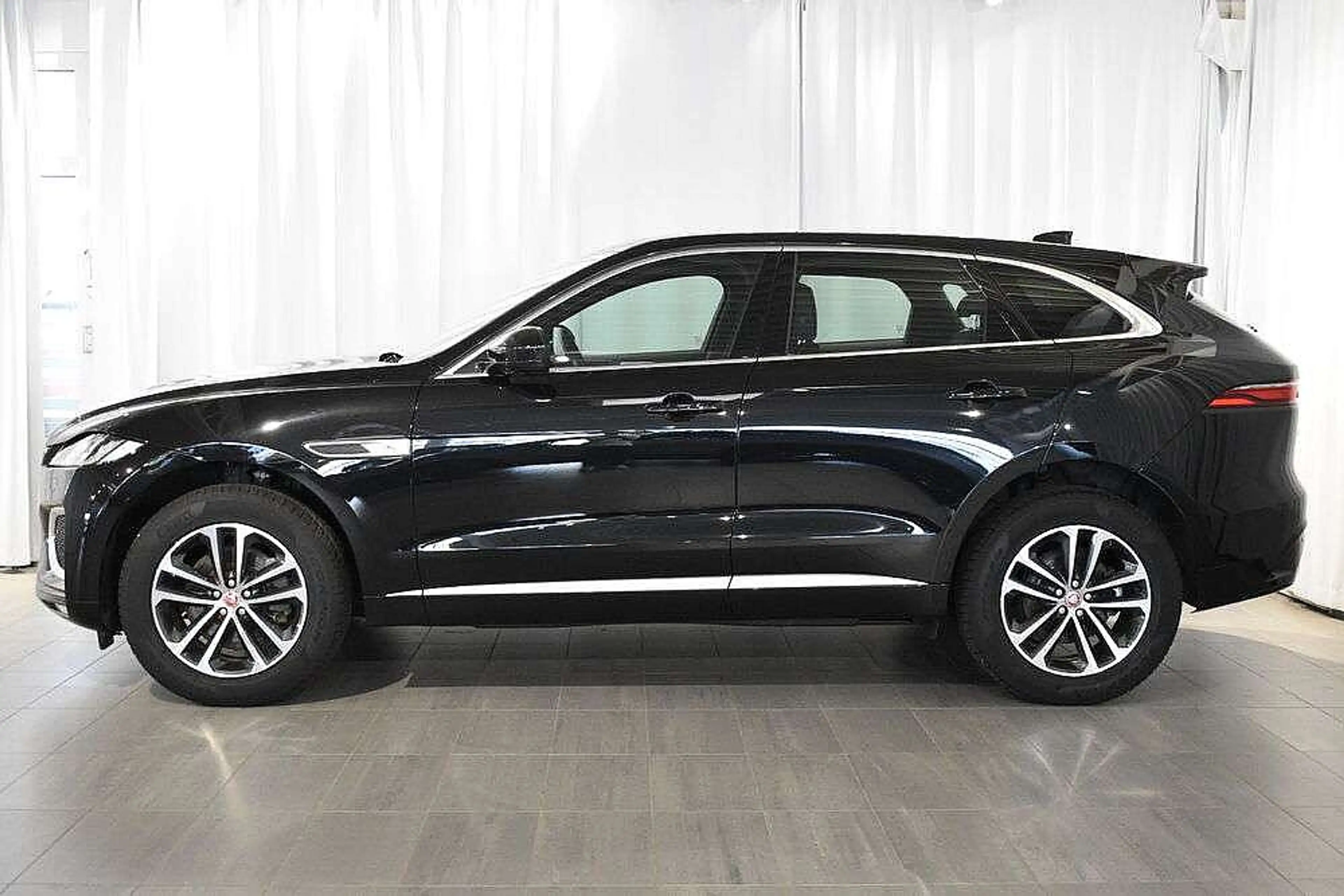 Jaguar F-Pace R-Dynamic S D200 AWD Aut. — photo 4